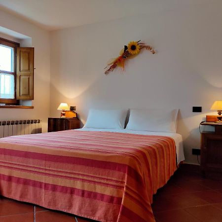 Il Girasole Bed & Breakfast Fosdinovo Eksteriør bilde