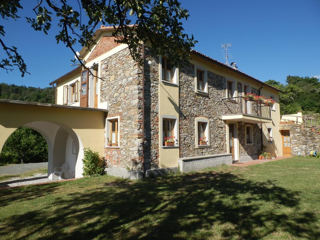 Il Girasole Bed & Breakfast Fosdinovo Eksteriør bilde