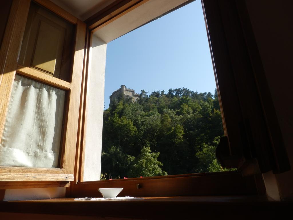 Il Girasole Bed & Breakfast Fosdinovo Rom bilde